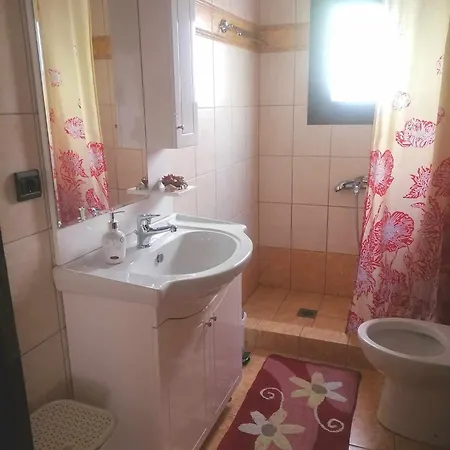 Maria House * Plataniotissa